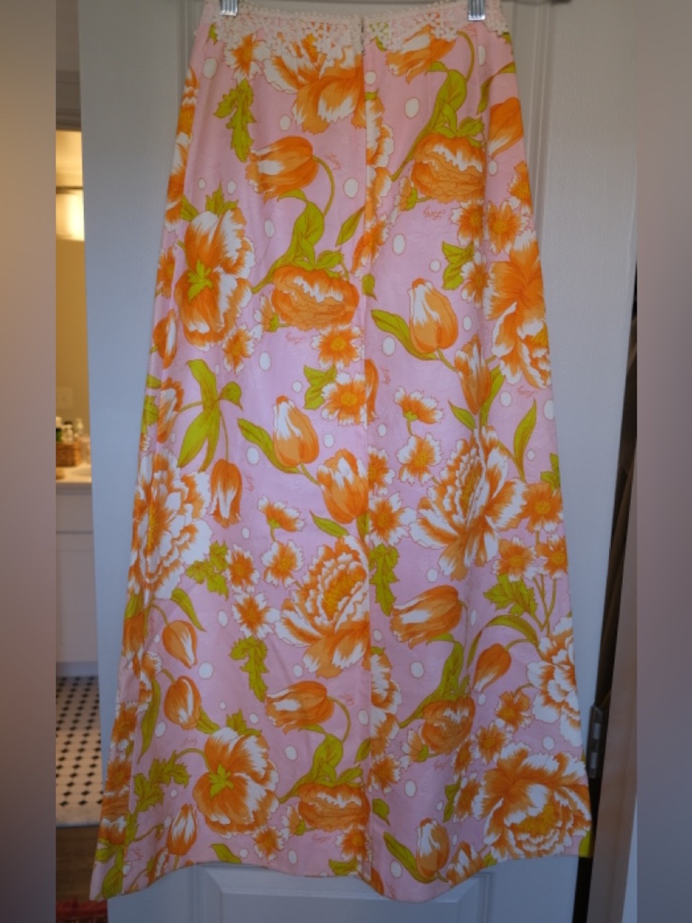 Vintage 1970s The Lilly (now Lilly Pulitzer) Pink and Orange Floral Skirt Set - Picture 8 of 10